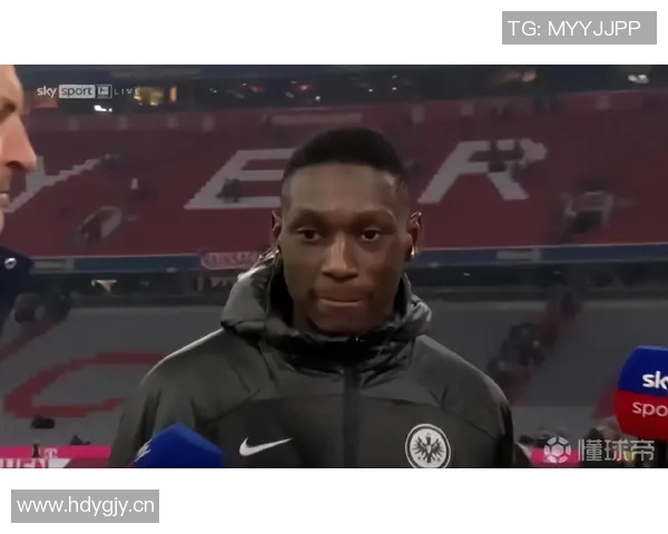 穆阿尼对曼联比赛中下巴受伤伤情暂无大碍无需过度担忧